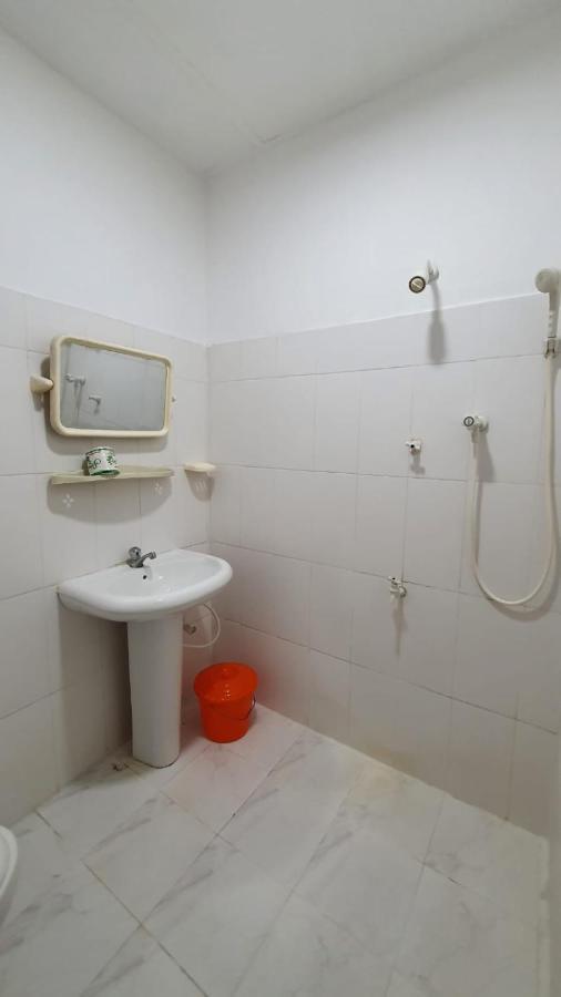 Guesthouse Kind And Love Hikkaduwa Exterior photo