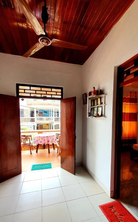 Guesthouse Kind And Love Hikkaduwa Exterior photo